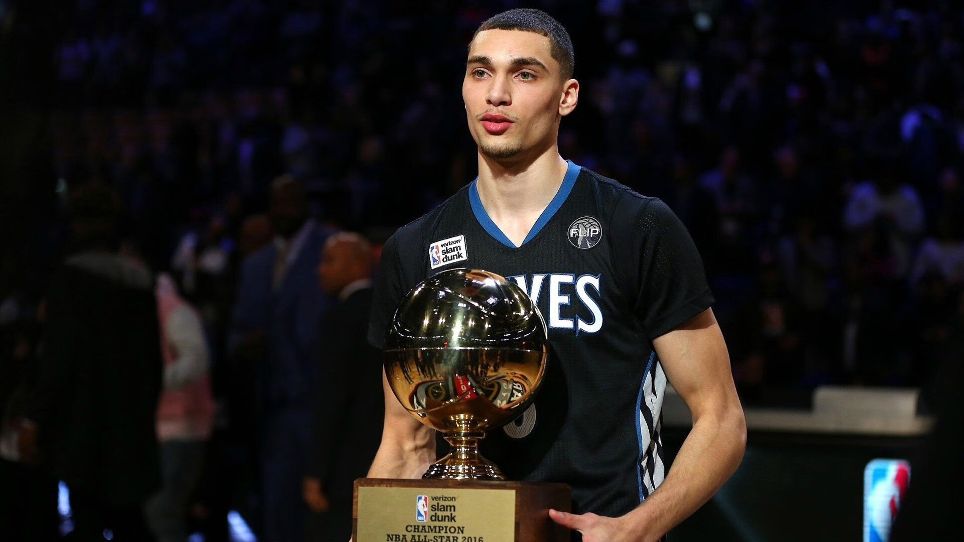 西亚卡姆,从非洲到加拿大,NBA新星的璀璨崛起